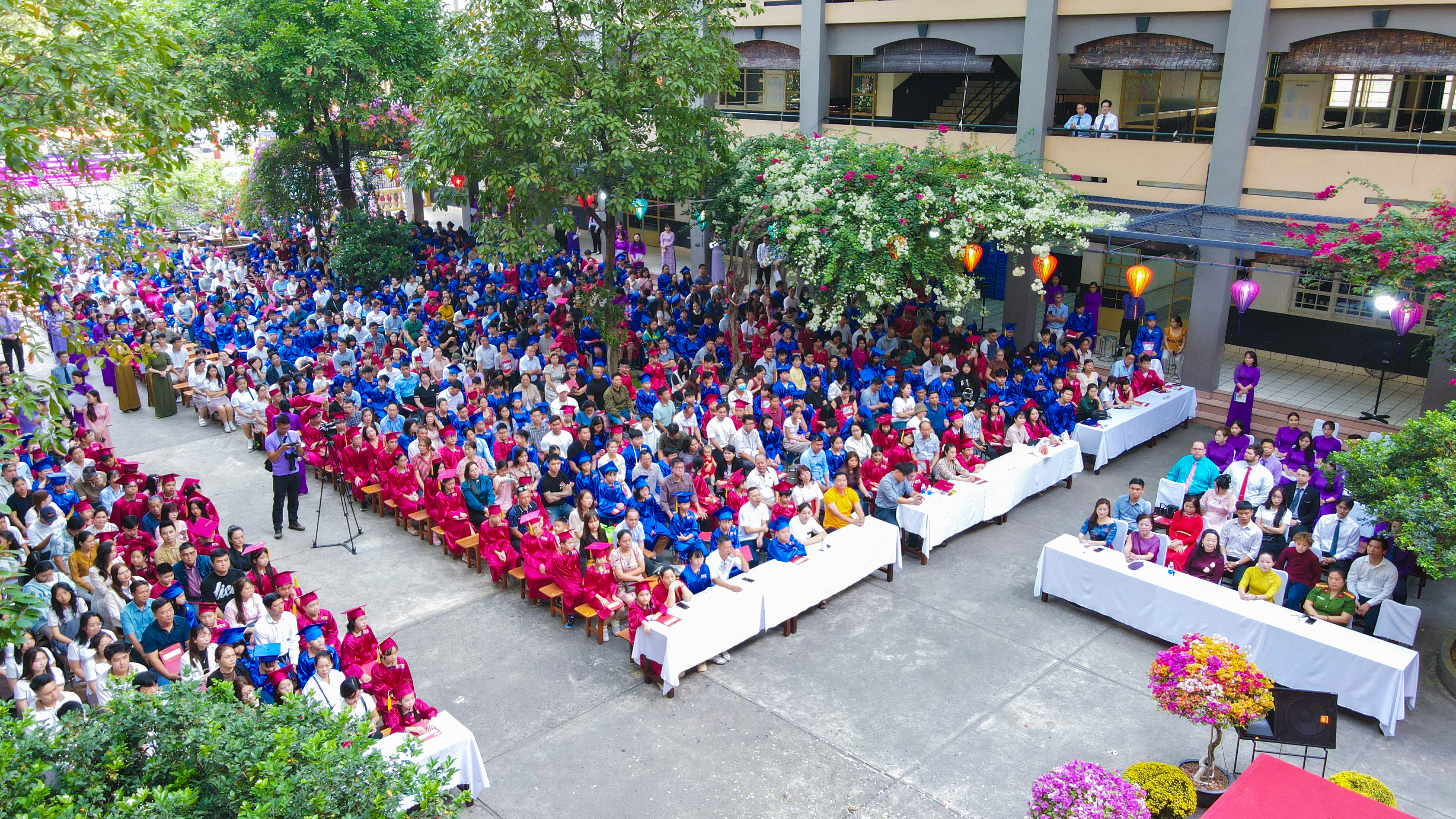 Trường Bùi Thị Xuân trao chứng chỉ quốc tế năm học 2025 - 2026